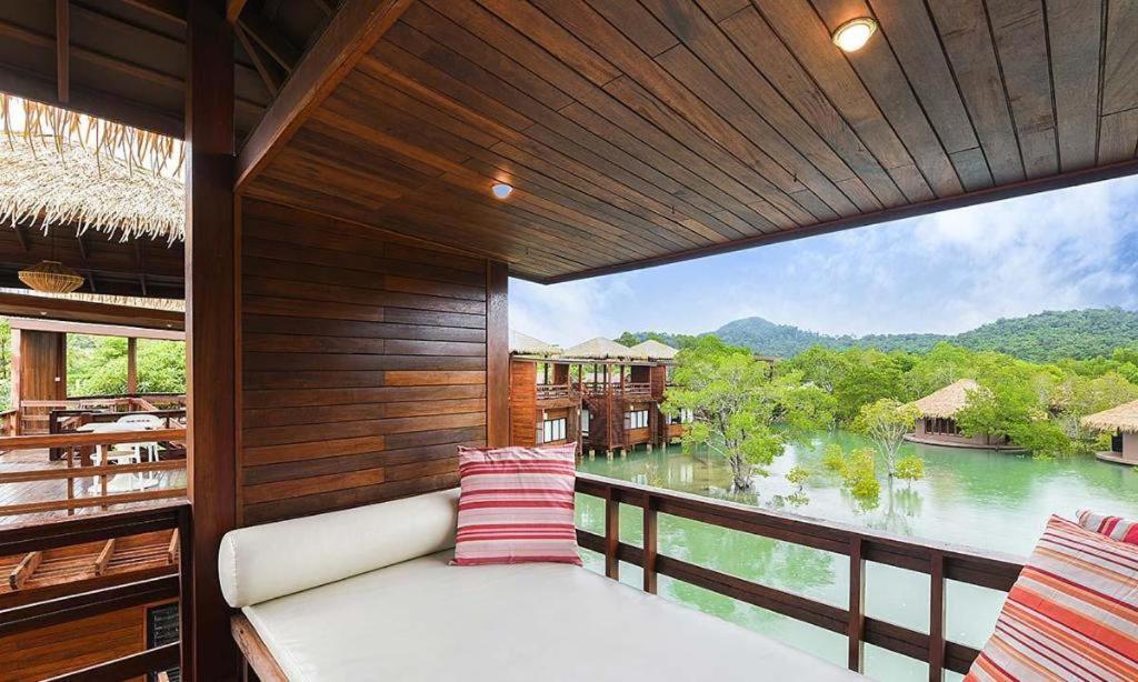 The Blue Sky Resort@ Koh Payam Koh Phayam Eksteriør billede